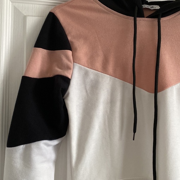 Long sleeve and long sweater - Picture 2 of 3